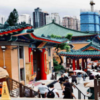 The Perfect Blend of Skyline, Shopping & Adventure