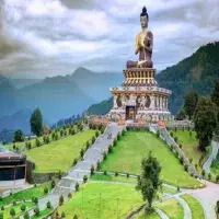 From the Cultural Charm of Kolkata to the Misty Hills of Darjeeling&rdquo;