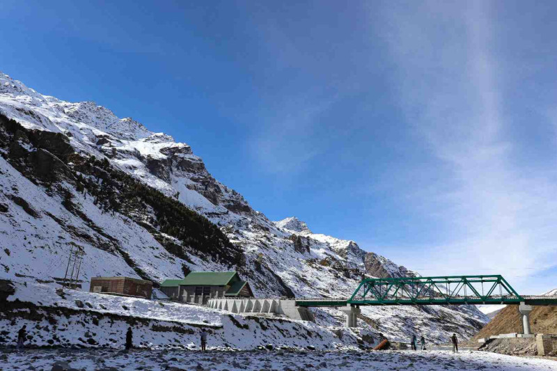 Day 04 : Solang Valley & Manali  Local