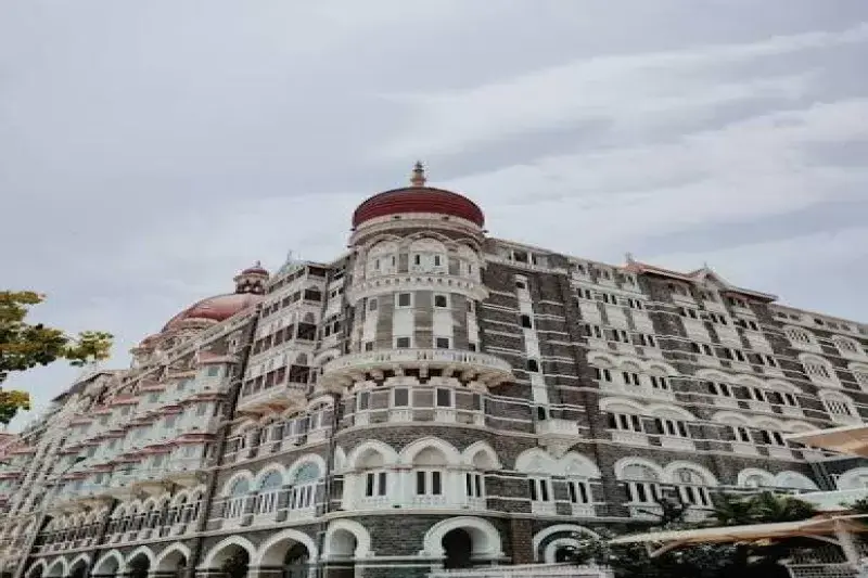 Day 1: Arrival in Mumbai – City Exploration