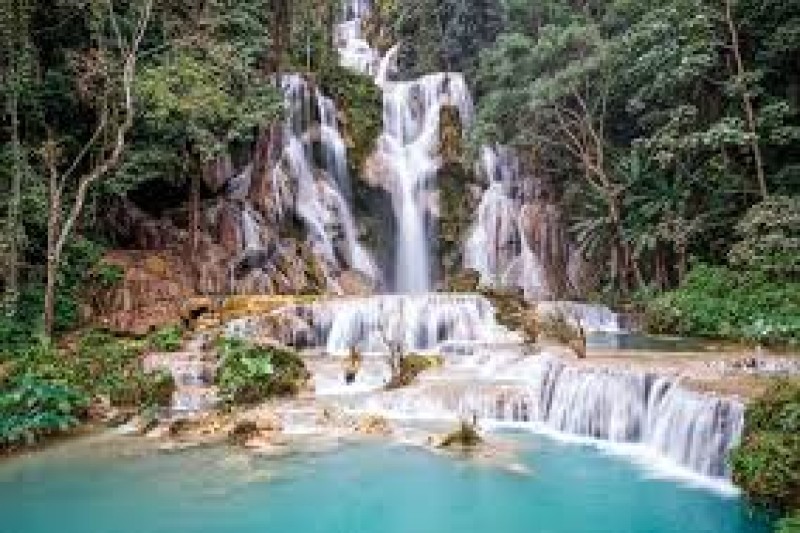 Day 03: Kuang  Si Waterfalls