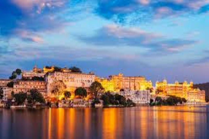 Day 03: Jaipur –  Udaipur (6–7 hrs  drive)